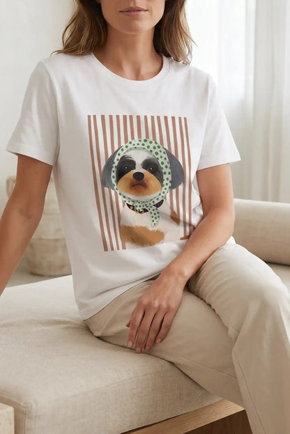 Camiseta Blanca Mujer Estampado Perrito con Pañuelo Verde