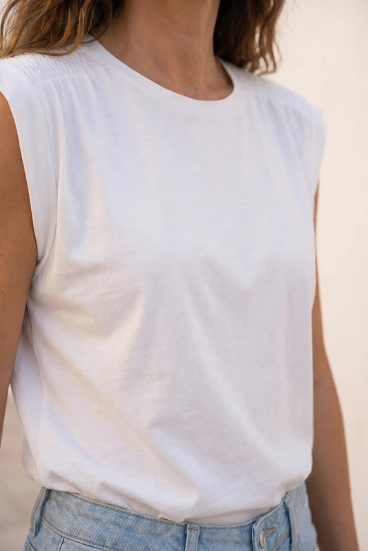 Camiseta Blanca Sin Mangas para Mujer con Hombreras