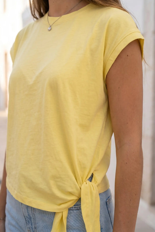 Camiseta Amarilla Mantequilla Sin Mangas con Lazo Lateral para Mujer