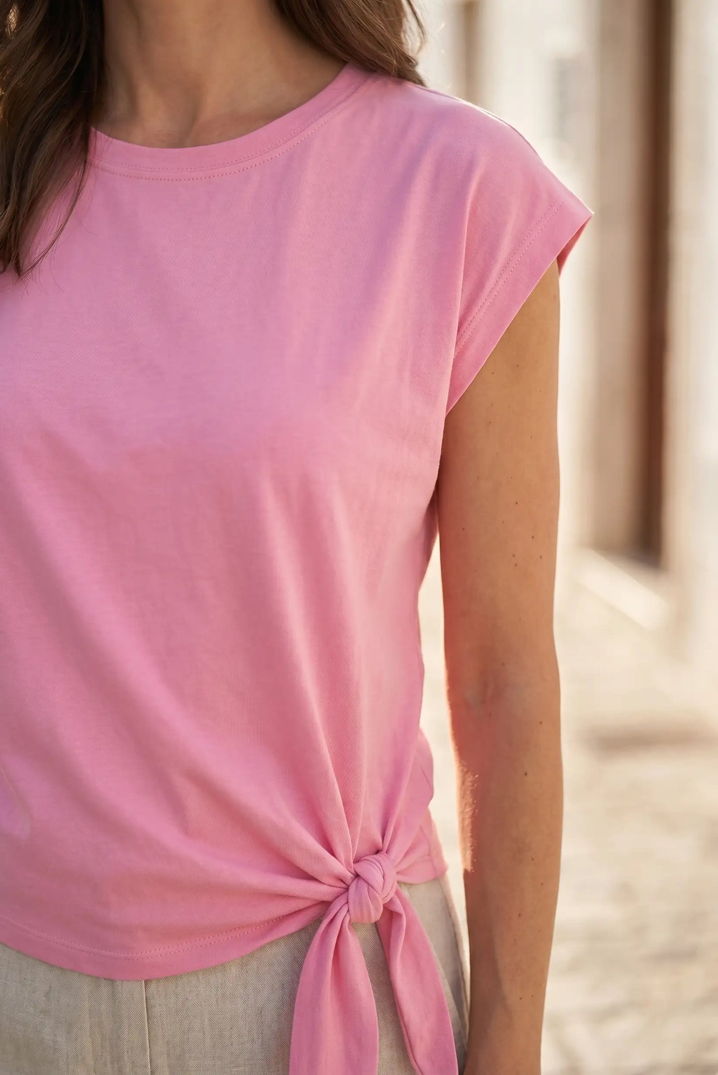 Camiseta Rosa Sin Mangas con Lazo Lateral para Mujer