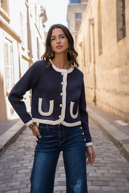 Chaqueta Azul Marino Mujer con Ribete Beige y Botones Dorados - CHICA del Sur