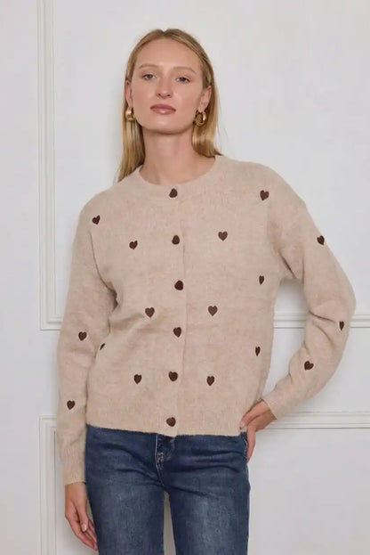 Chaqueta mujer cardigan Beige con corazones bordados marrón - CHICA del Sur