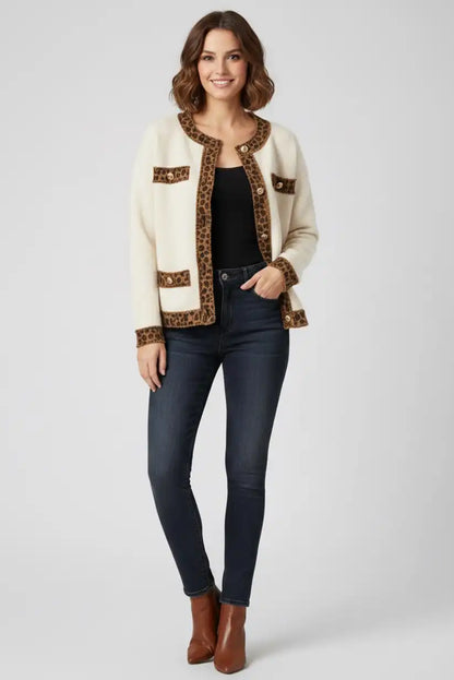 Chaqueta Mujer Blanco Roto Animal Print Entallada Elegante Versátil - CHICA del Sur