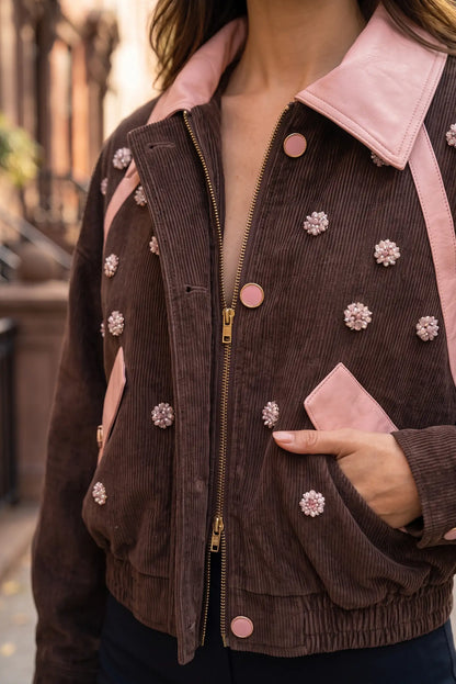 Chaqueta de pana marrón de CHICA del Sur con detalles rosas y pedrería