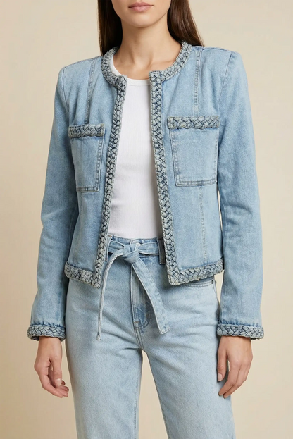 Chaqueta tejana vaquera corta azul para mujer, look casual CHICA del Sur.