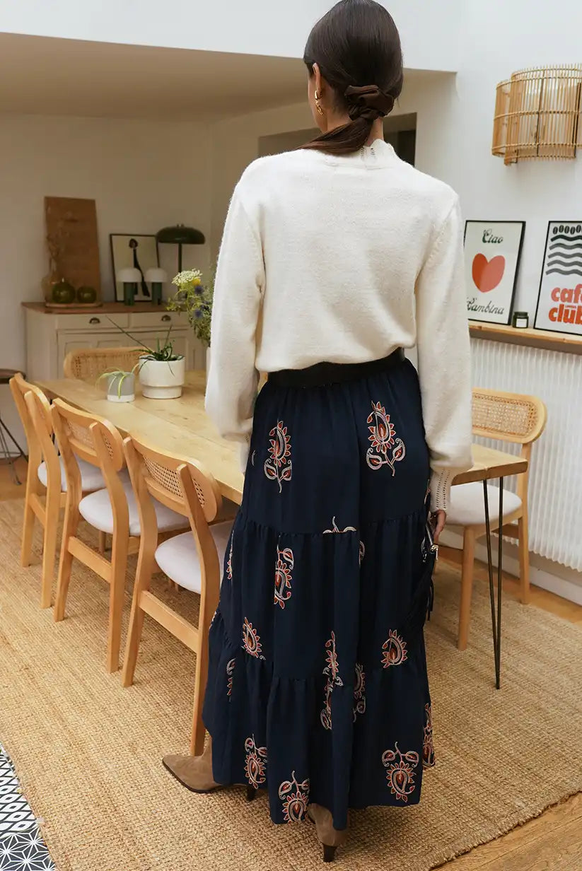 Falda Larga Azul Marino Bordada Mujer Estilo Bohemio Elegante - CHICA del Sur