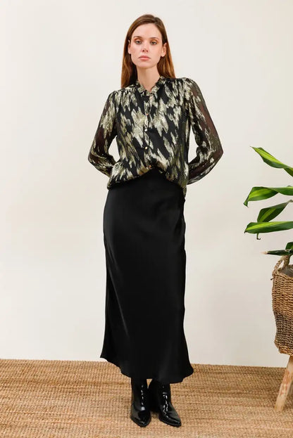 Falda Satinada Negra Midi Cintura Alta Elegante Mujer Versátil - CHICA del Sur