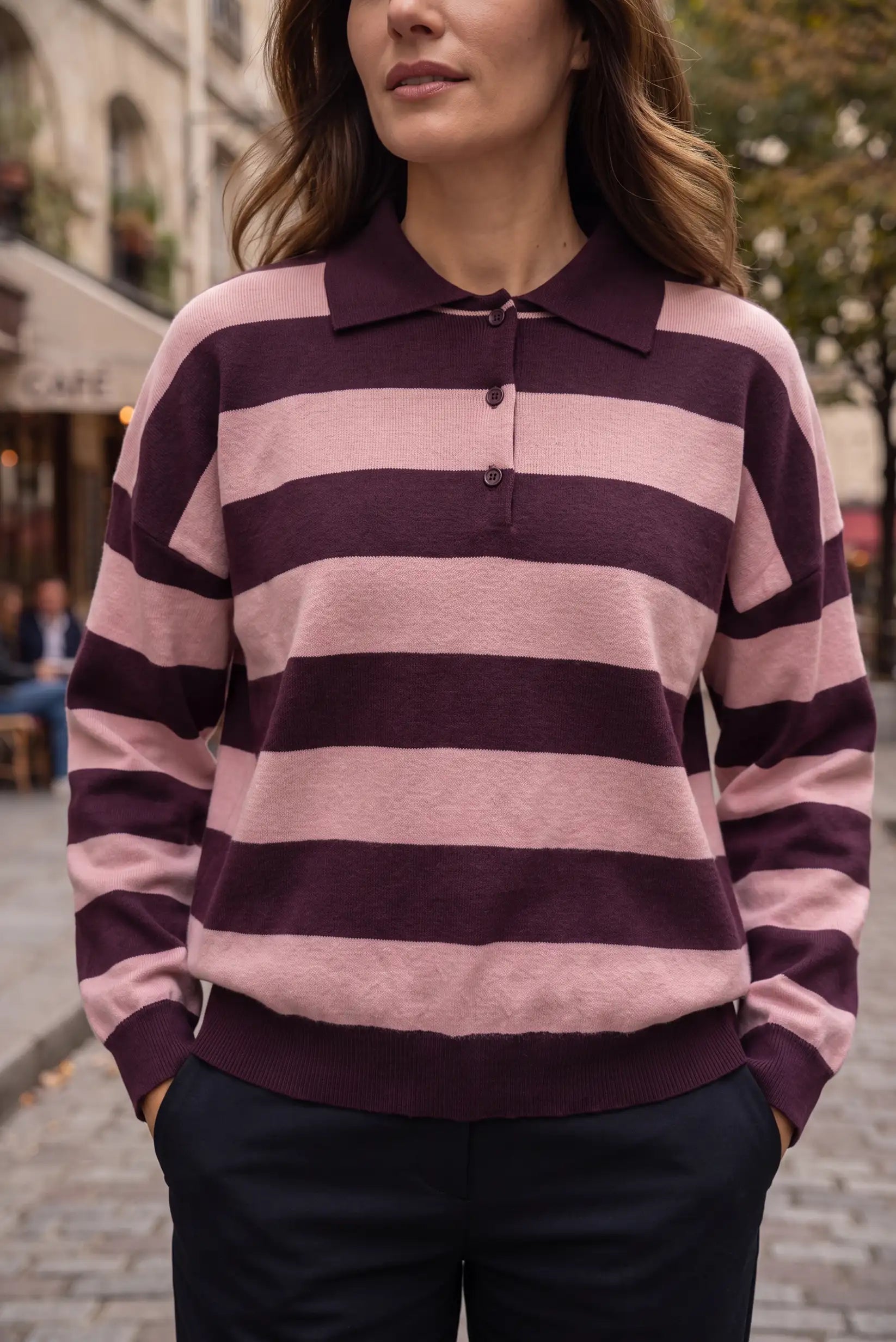 Suéter de mujer a rayas en rosa y morado, ideal para moda femenina y complementos
