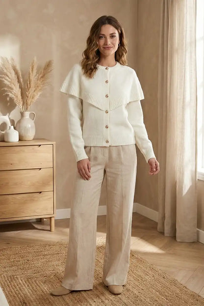 Chaqueta de punto crema con detalle de volantes y botones dorados - CHICA del Sur