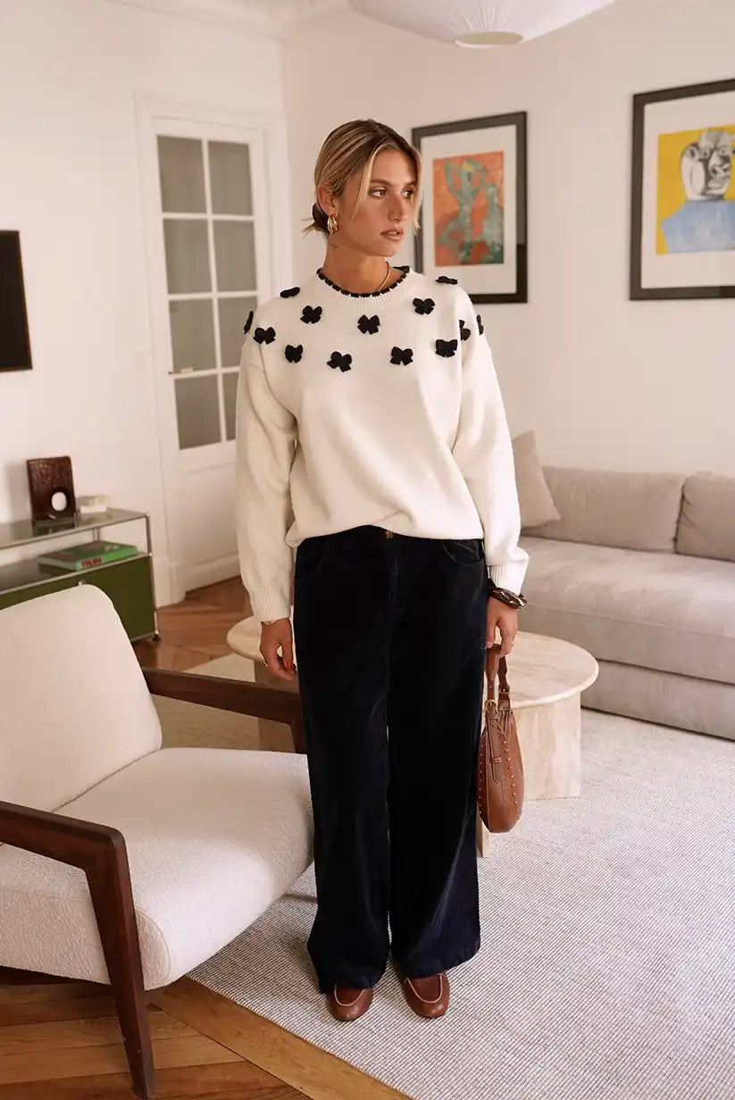 Jersey blanco mujer con lazos en relieve estilo romántico elegante - CHICA del Sur