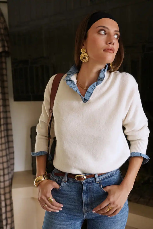 Jersey blanco mujer con volantes azul romántico cálido y elegante - CHICA del Sur