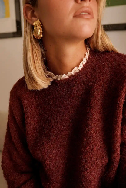 Jersey Burdeos Mujer con Encaje Blanco y Botones Dorados Elegante - CHICA del Sur