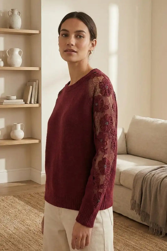 Jersey Burdeos con mangas de encaje y flores bordadas - CHICA del Sur
