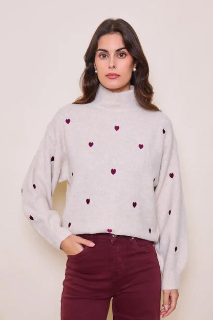 Jersey mujer cuello alto beige con corazones bordados burdeos - CHICA del Sur