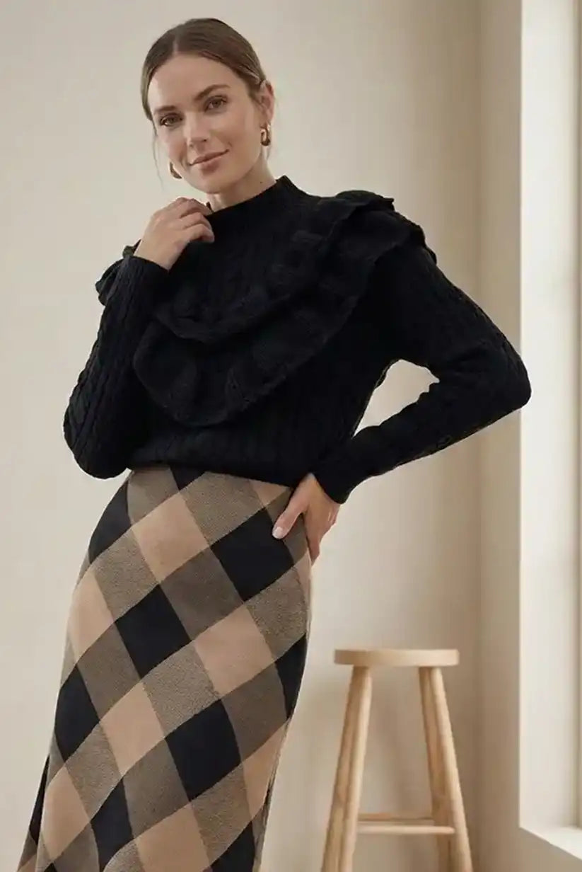 Jersey negro con volantes y trenzas Montmartre - CHICA del Sur