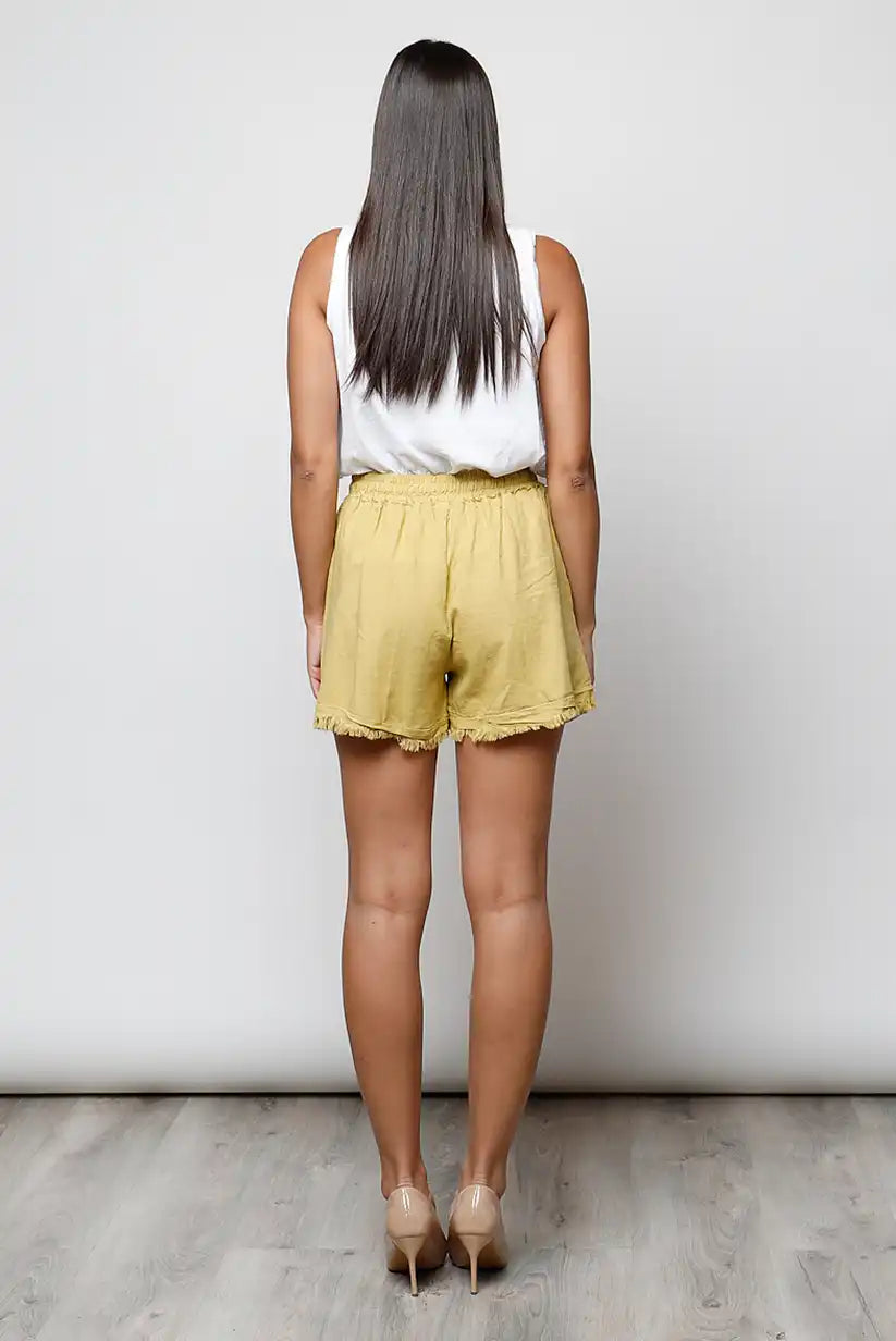 Short Mujer Mostaza Deshilachado Casual Verano Fresco y Cómodo - CHICA del Sur