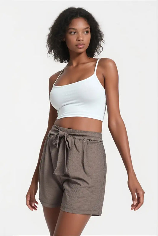 Short Mujer Marrón Chocolate Fluido con Cinturón Casual Chic - CHICA del Sur