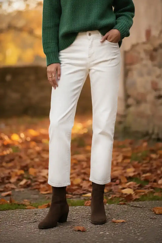 Pantalón recto mujer color blanco | Tiro medio y tejido elástico - CHICA del Sur