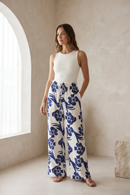 Pantalón Fluido de Mujer Estampado Floral Azul y Blanco