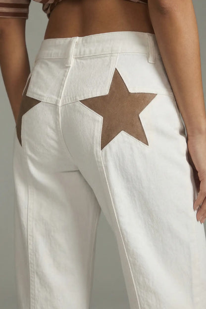 Pantalón vaquero blanco de mujer con estrella marrón en los bolsillos traseros