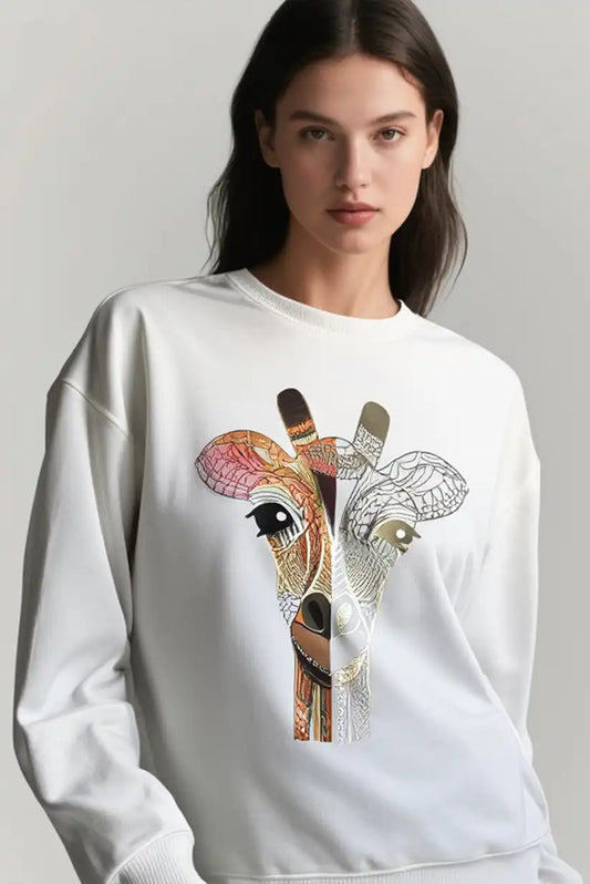 Sudadera Mujer Blanca con Jirafa Dorada Estilo Casual Artístico - CHICA del Sur