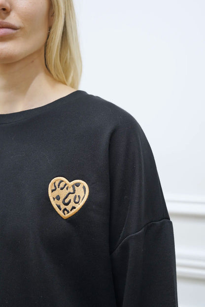 Sweat-shirt noir pour femme avec imprimé animal en forme de cœur