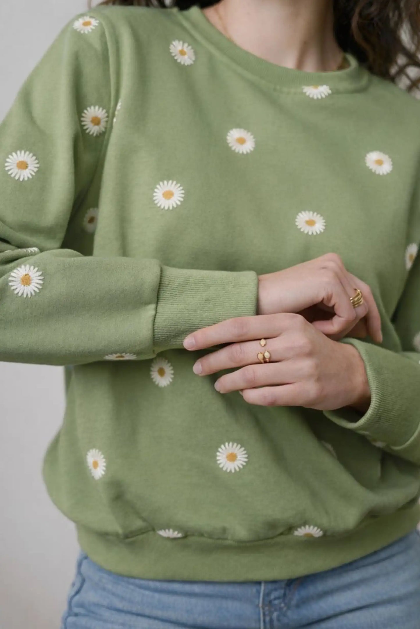 Sudadera verde de mujer con estampado de margaritas, estilo casual CHICA del Sur