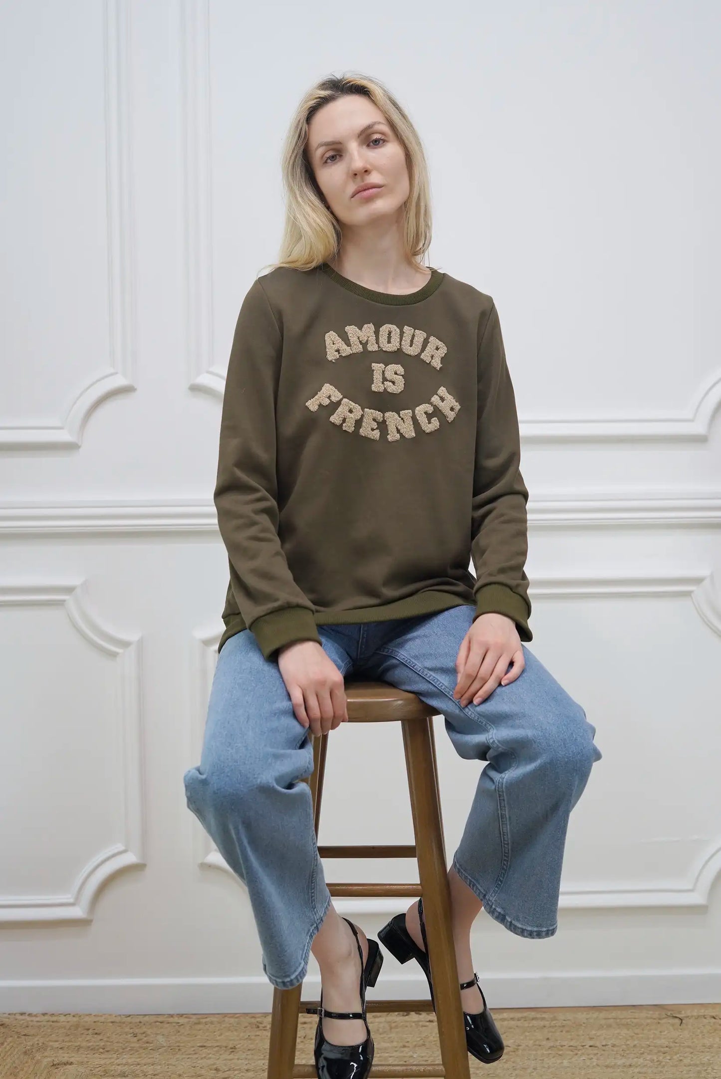 Sudadera mujer kaki AMOUR is French