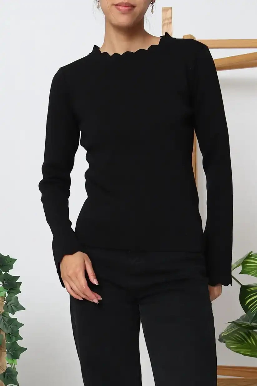 Top de mujer con manga larga abullonada Negro - CHICA del Sur