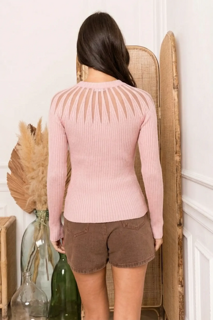 Top rosa pastel de mujer con detalles en el cuello, moda casual CHICA del Sur, primavera