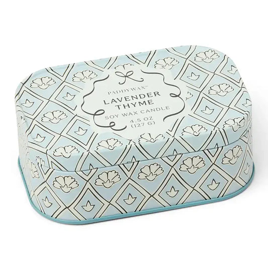 Vela Paddywax CHERIE Lavender & Thyme 127g | Aroma relajante a Lavanda y Tomillo diseño azul y blanco - CHICA del Sur