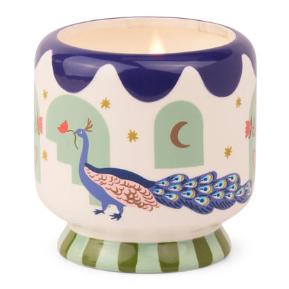 Vela decorativa en vaso cerámico con dibujo de pavo real, moda y complementos CHICA del Sur