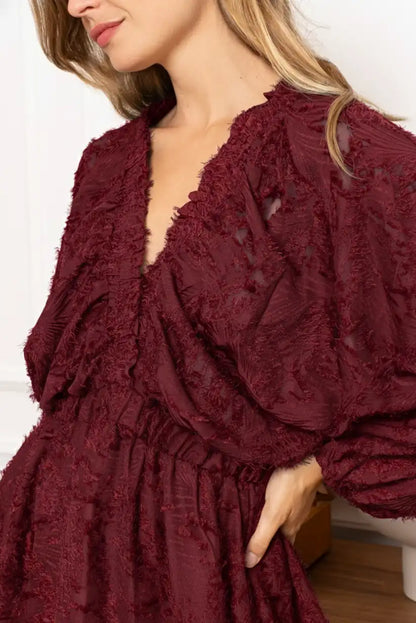 Vestido corto burdeos con textura – Manga larga - CHICA del Sur