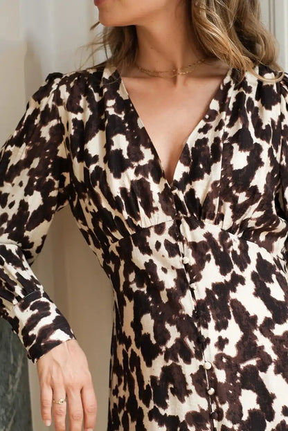 Vestido Animal Print Marrón Corto Manga Larga Corte Imperio Elegante - CHICA del Sur